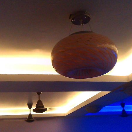 Hotel Rajendra Chinchani Luaran gambar