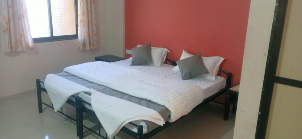 Hotel Rajendra Chinchani Luaran gambar
